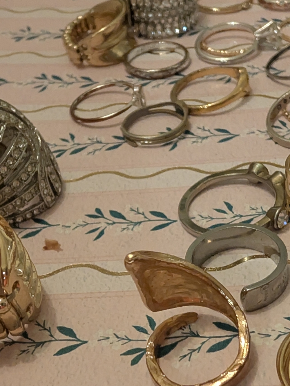 Ring Lot Vintage To Modern Assorted Styles - Picture 14 of 15